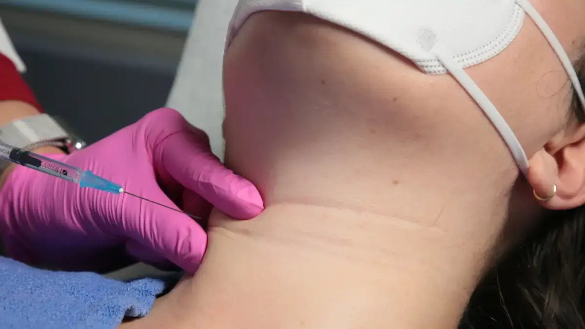 Neck Line Filler Honolulu Hi